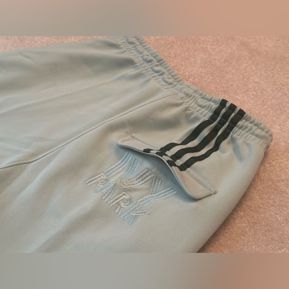 Adidas x Ivy Park - Drip 2 | 3-Stripes Jogger Pants, Green Tint/Dark Green UNISX - Picture 10 of 12